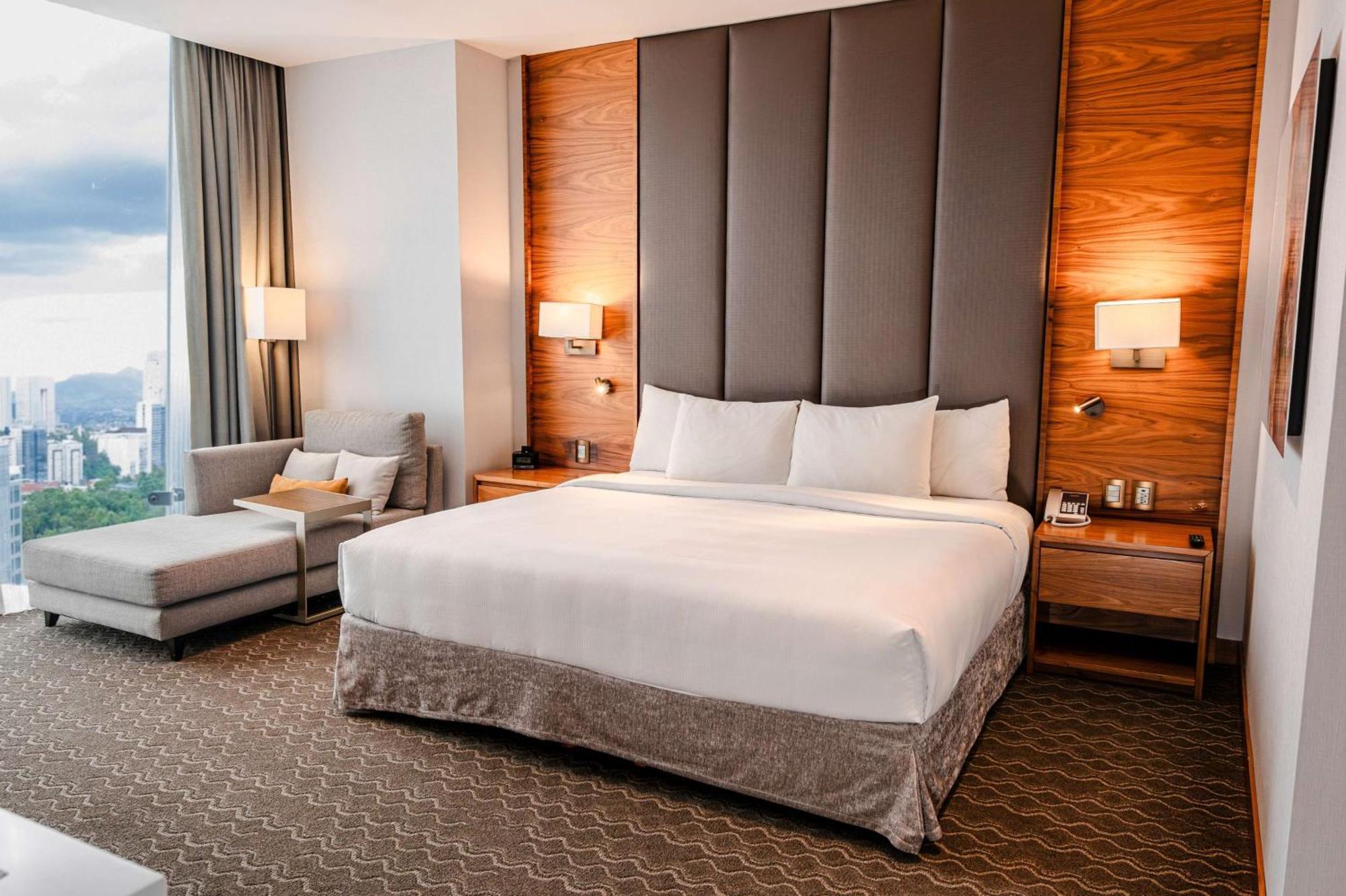 Doubletree By Hilton Mexico City Santa Fe Exterior photo