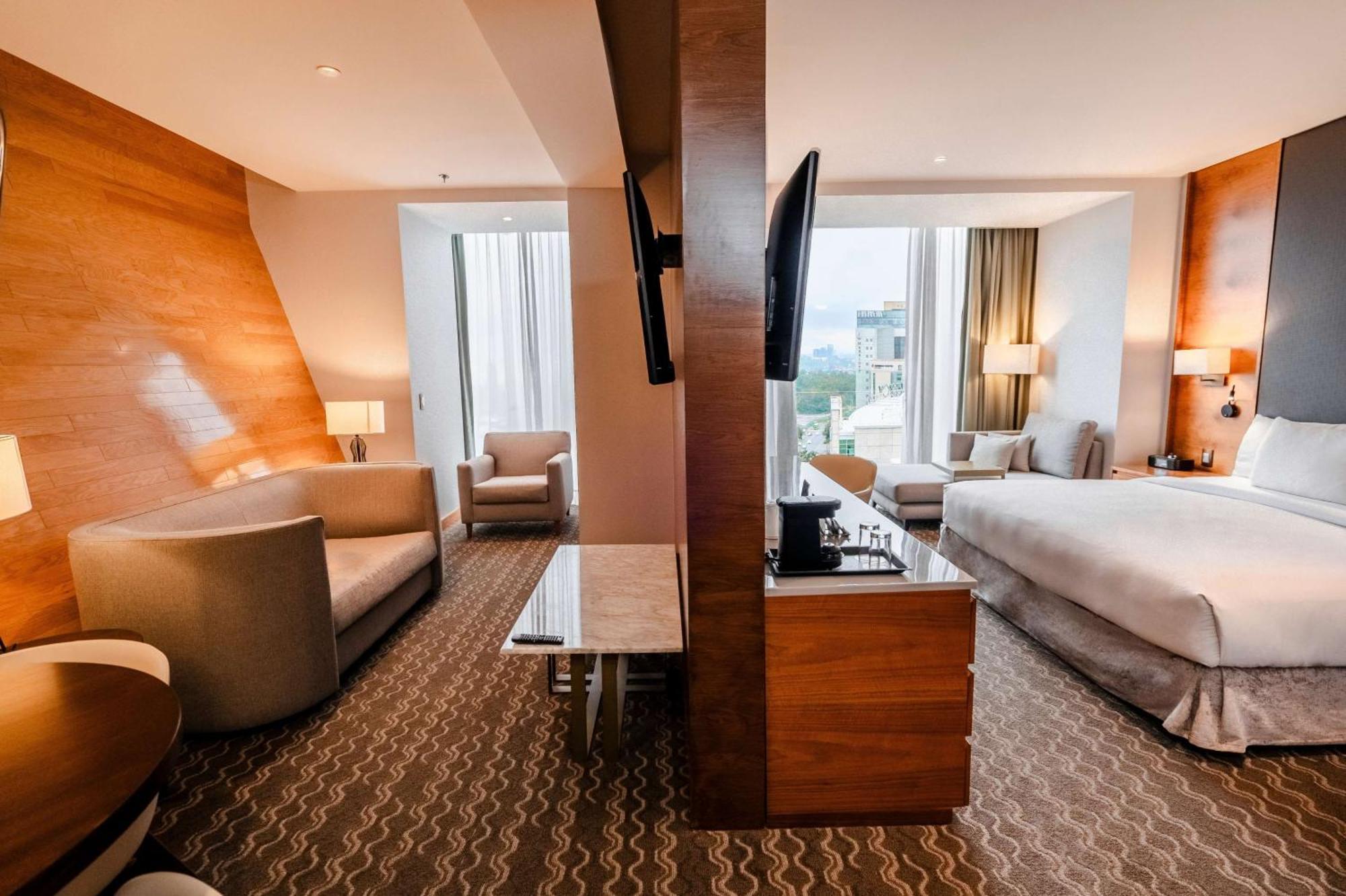 Doubletree By Hilton Mexico City Santa Fe Exterior photo
